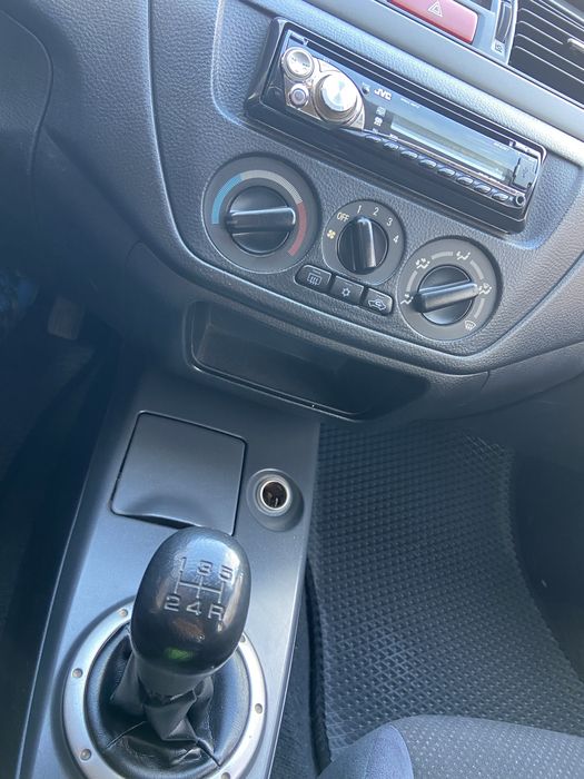 В продаже ланцер 9 универсал 3850$