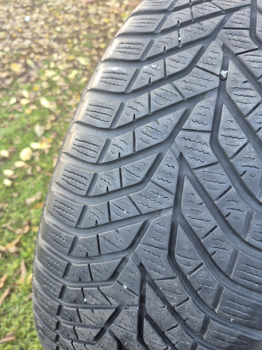 Opony zimowe Yokohama 225/55/19