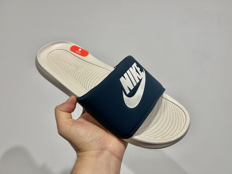 Тапочки чоловічі Nike VICTORI ONE SLIDE CN9675-403 оригінал
