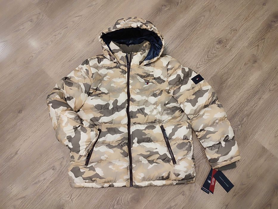 Куртка Tommy Hilfiger оригінал  розмір XL