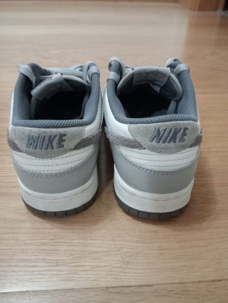 Nike Dunk ainda na caixa