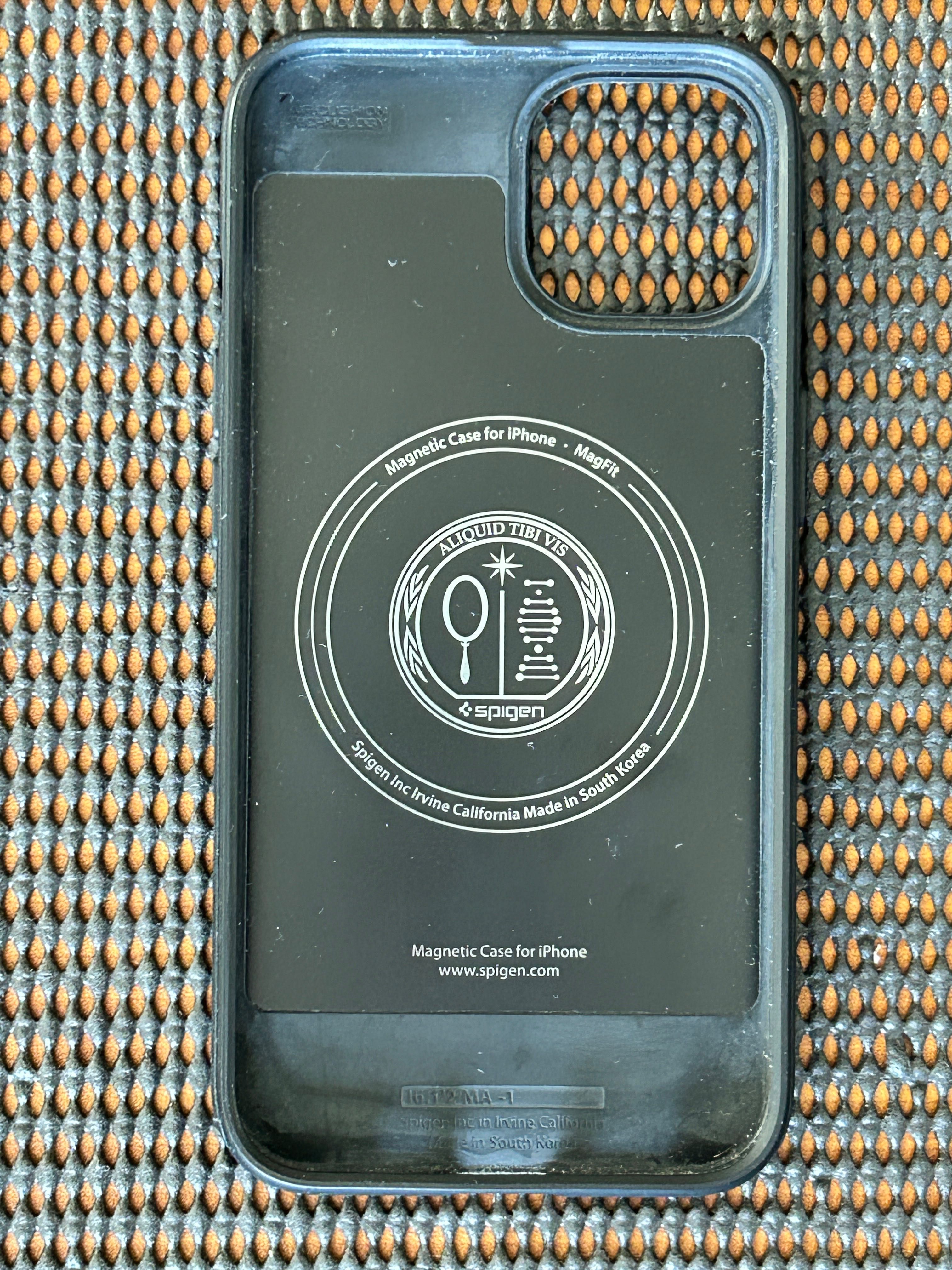 Iphone 14 Capa Spigen