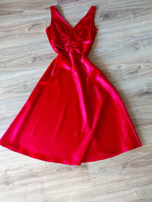 Sukienka wizytowa/ balowa/ koktajlowa