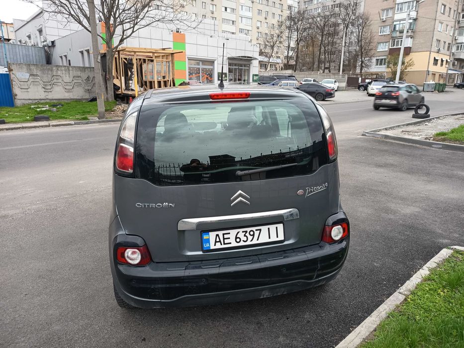 Продам Citroen Picasso 2011, 1.6