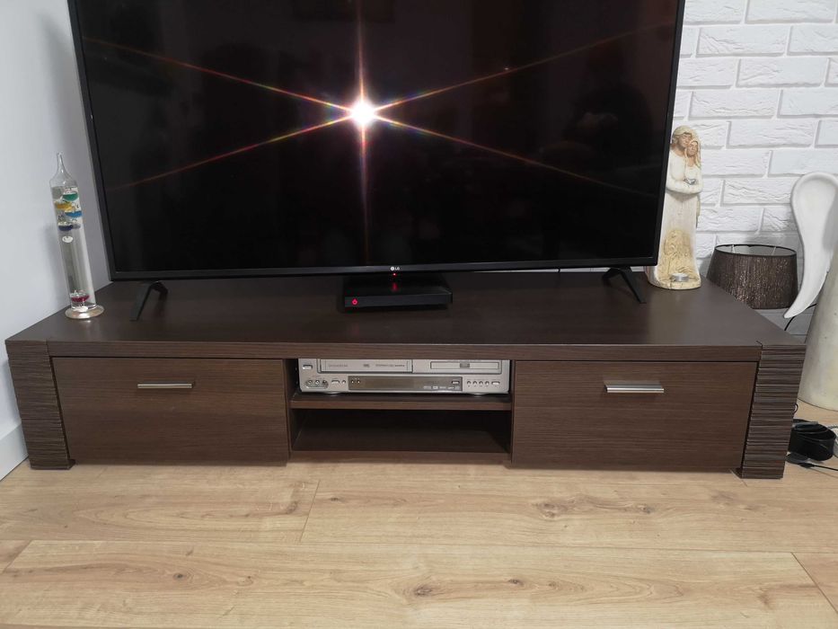 Wenge - szafka RTV używana, stan bardzo dobry