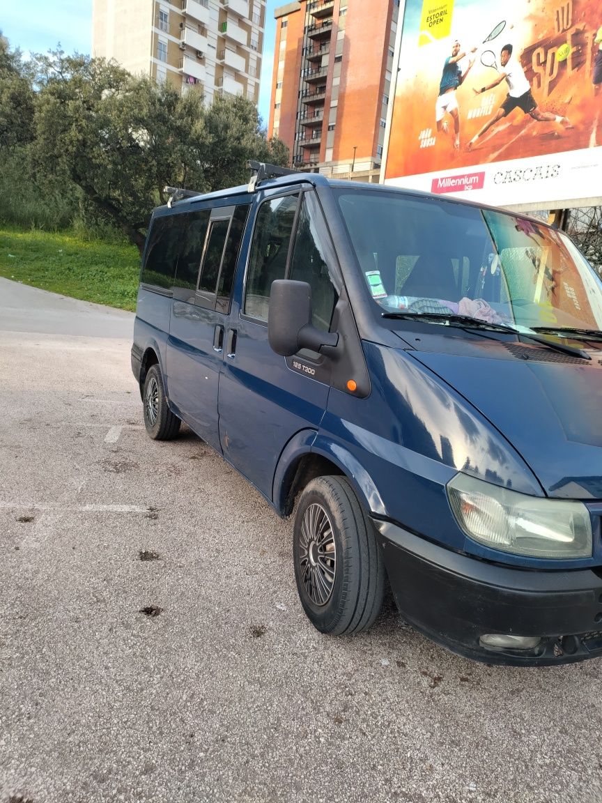 Ford Transit de 9 lugares