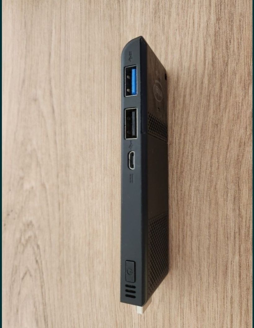 Intel Compute Stick STK1AW32SC