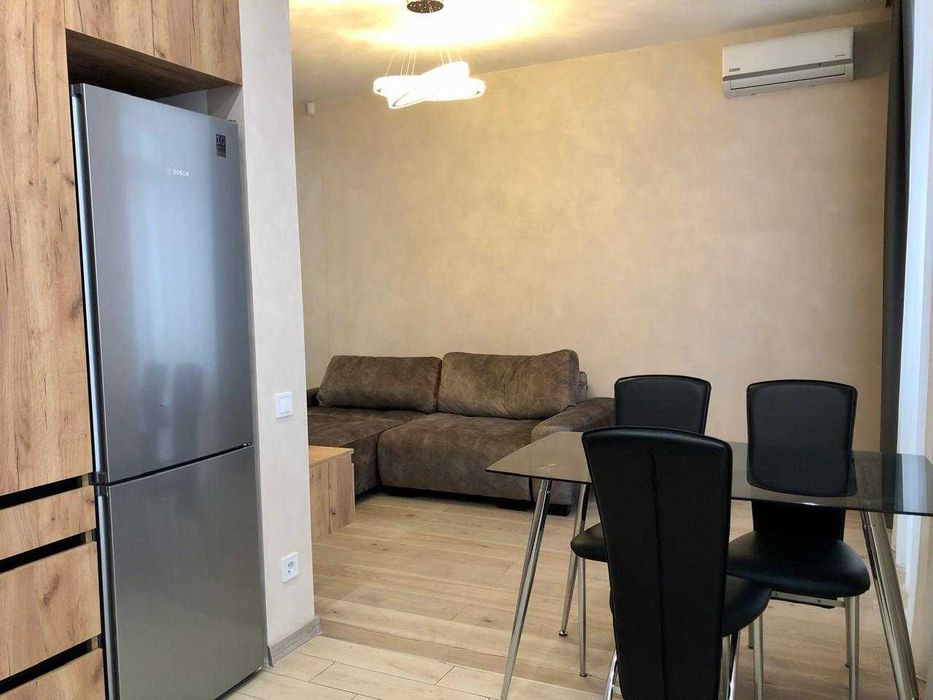 Продам 3-х ком. Нагорный  р-н пр. Дмитрия Яворницкого (ул.Гоголя)