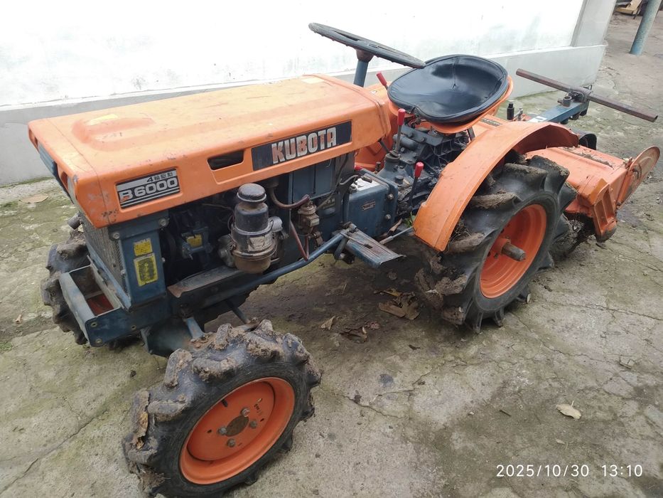 Мини трактор KUBOTA B6000 минитрактор