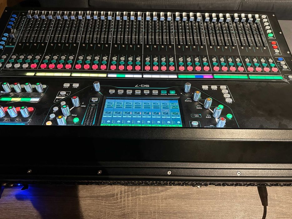 Allen & Heath SQ-7