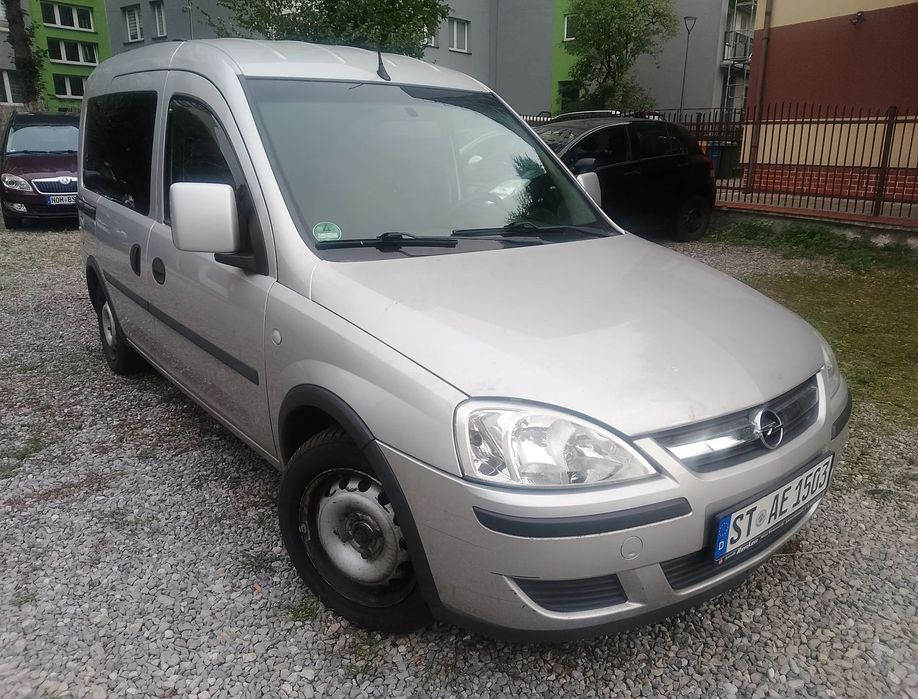 Opel Combo Nowy Rozrząd  Klima Grzane Fotele Cały w Oryginale Hak