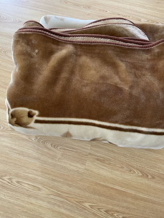 Продам теплу ковдру WONU (вживане)