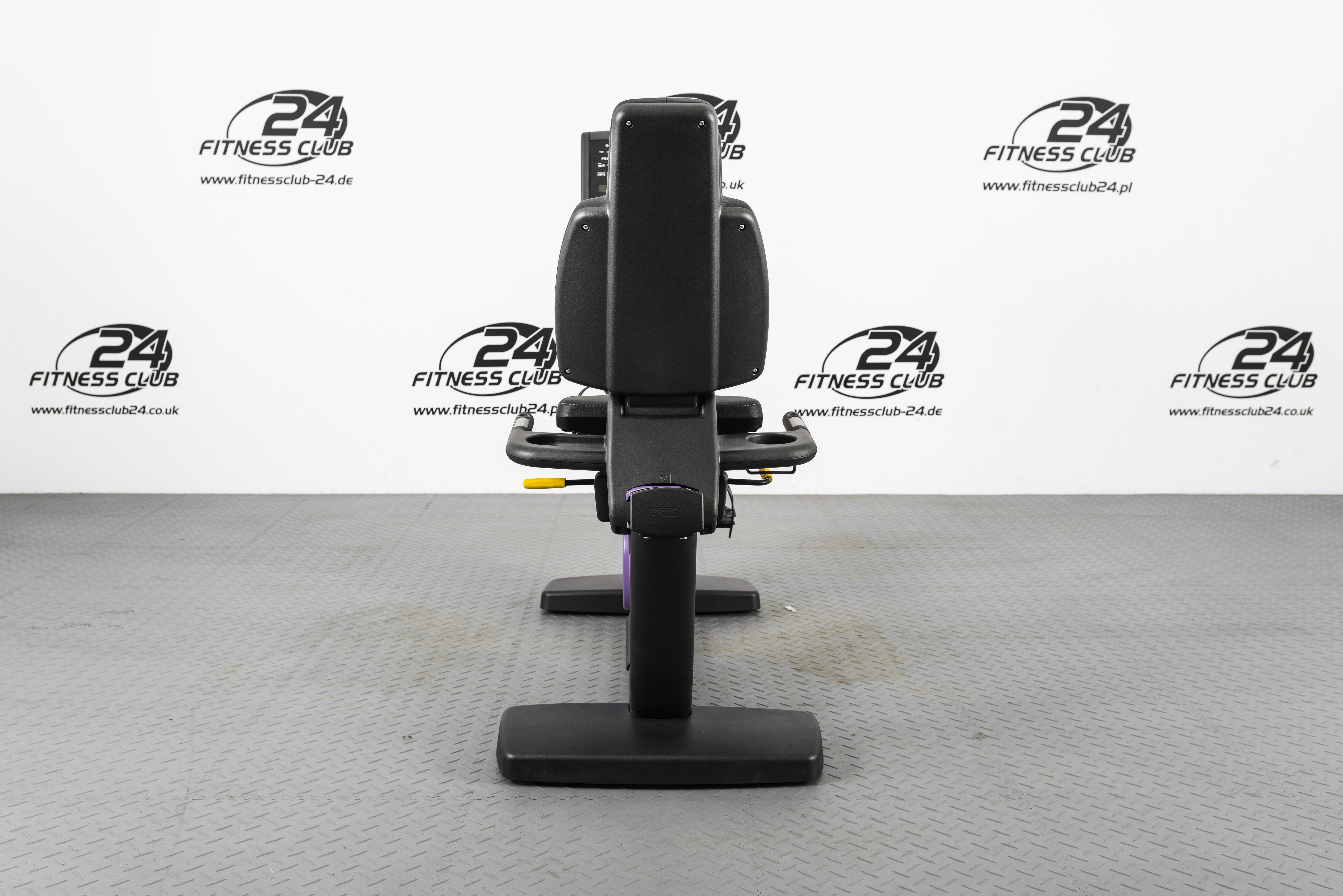 TECHNOGYM New Excite 700 LED rower poziomy-PO REGENERACJI