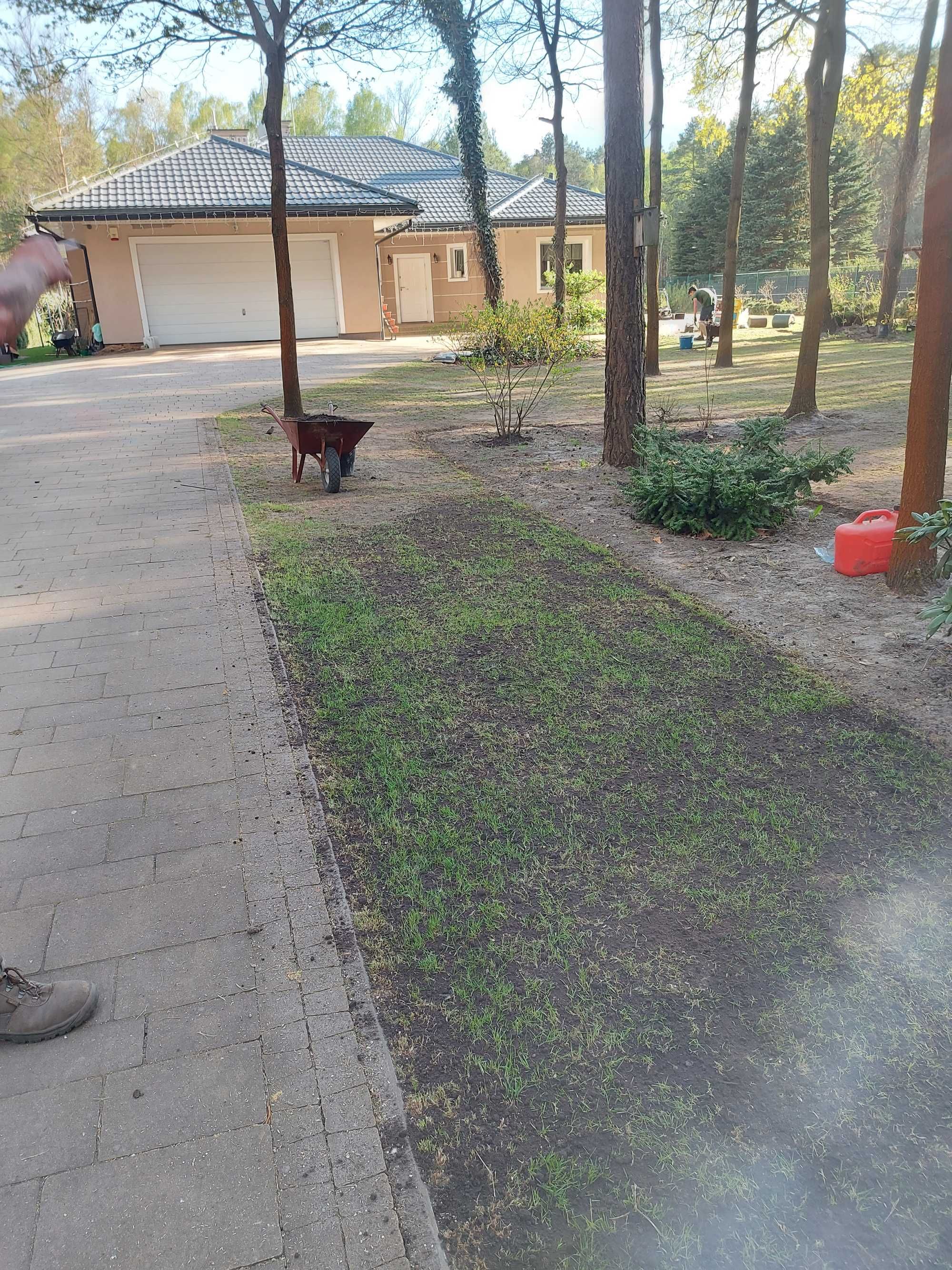 Renowacja Trawników\Piaskowanie Trawników\Aerator Rurkowy\Wertykulacja
