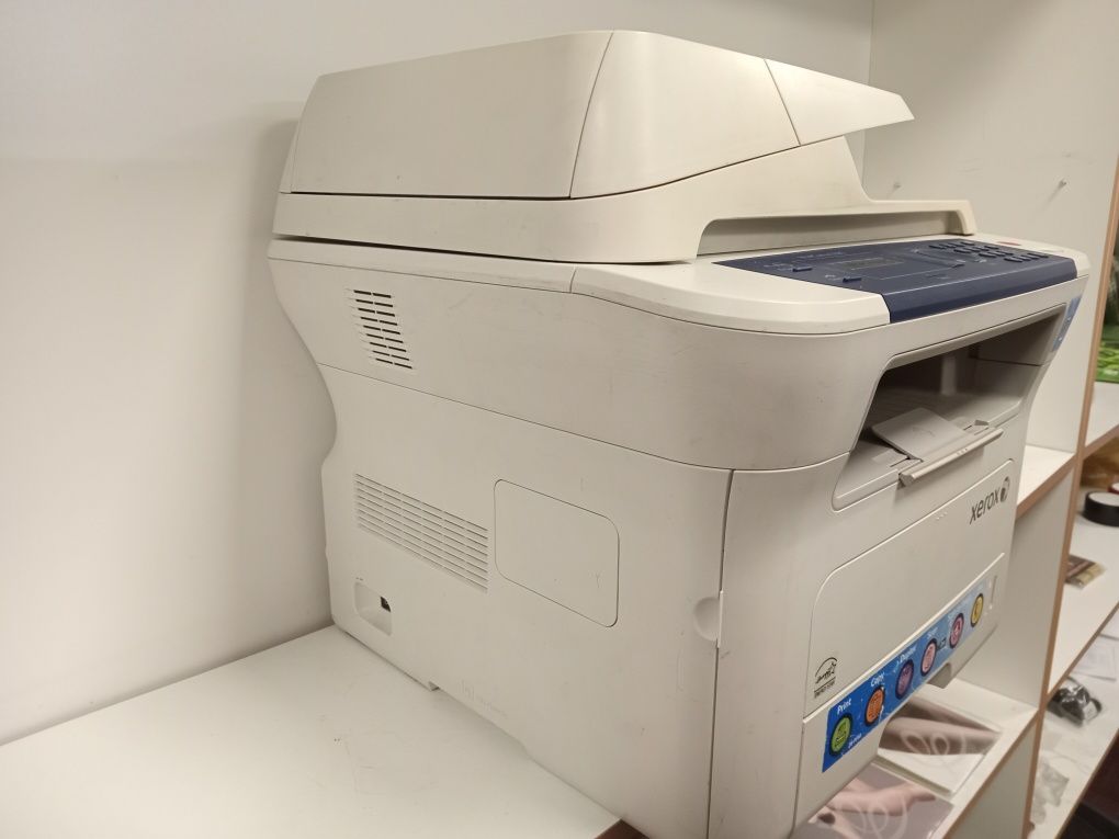 БФП 3в1 Xerox WorkCentre 3220 друкує добре