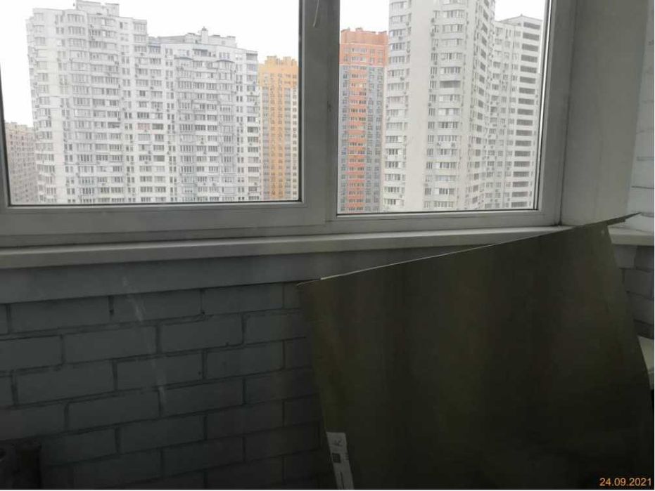 Продаж 2-к квартири 72,1 м2 м.Київ, вул.Драгоманова, 6-А  82000 $