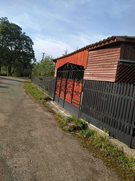 Продається будинок,мебльований. За 15 км. до Славська,до м. Сколе 5 км