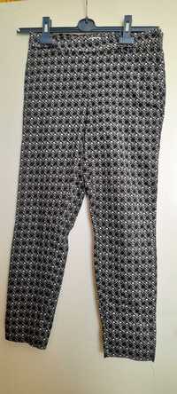 Wzorzyste spodnie z materiału H&M rozmiar S