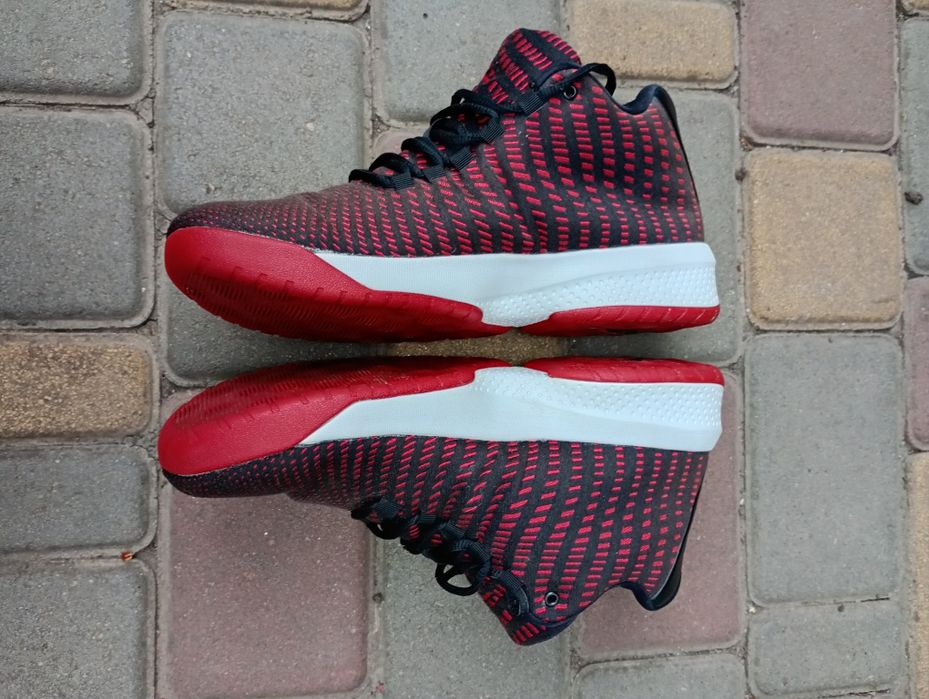 Кросівки Jordan Air B. Fly 43 / 44 Nike