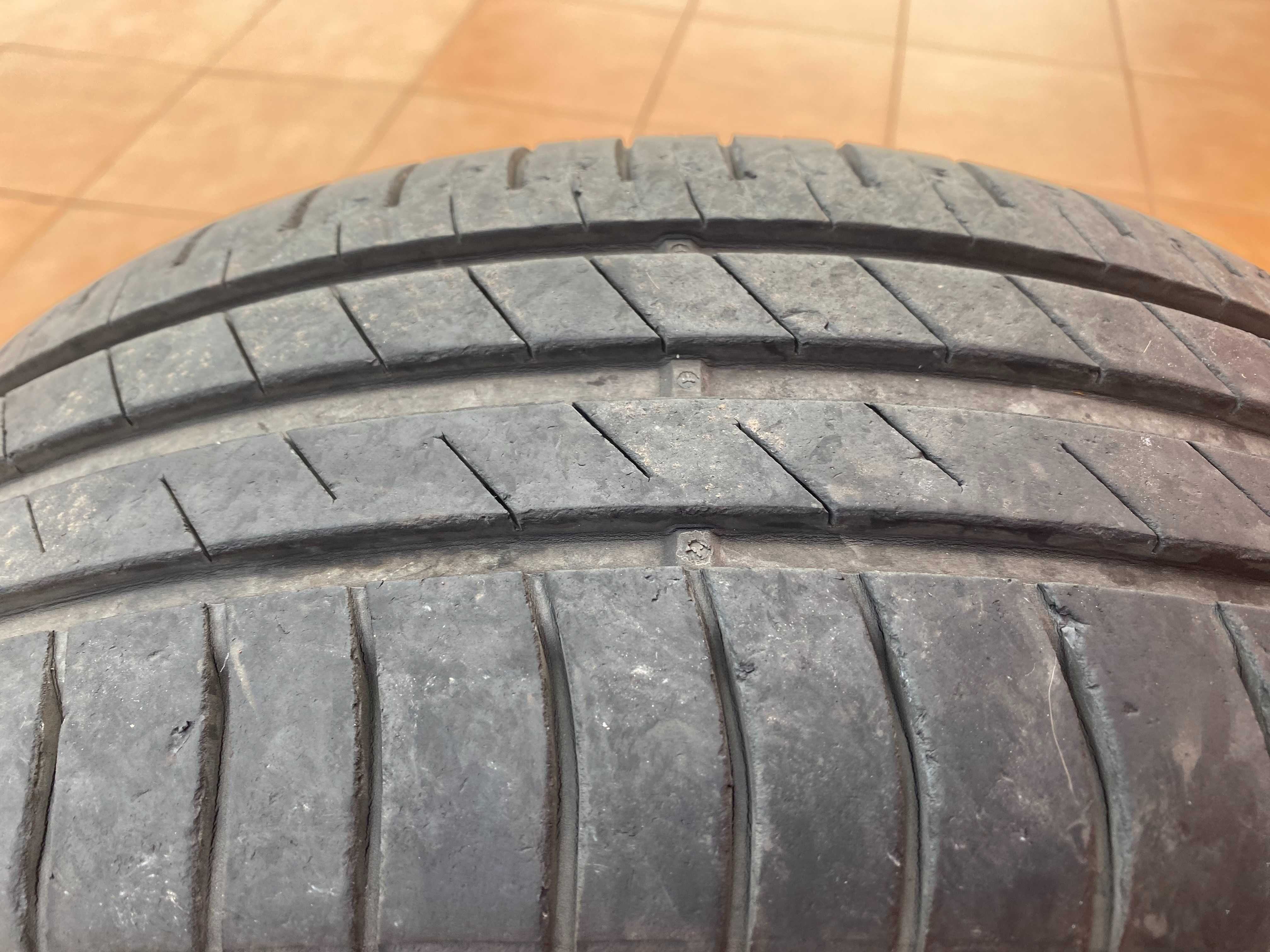 4 Jantes originais Alfa Romeo 15'' com pneus em bom estado