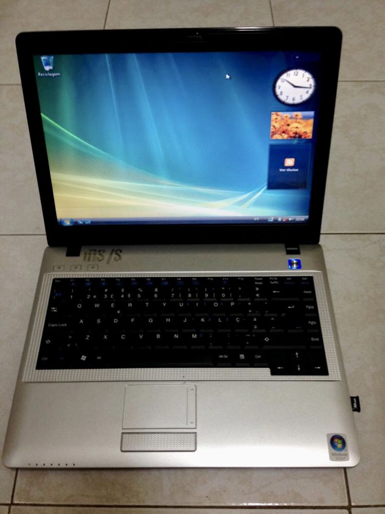 3 Computadores Portáteis + Mala de Transporte ACER