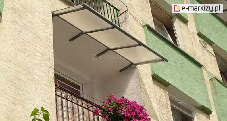 Daszek na balkon zadaszenie balkonu loggia poliwęglan