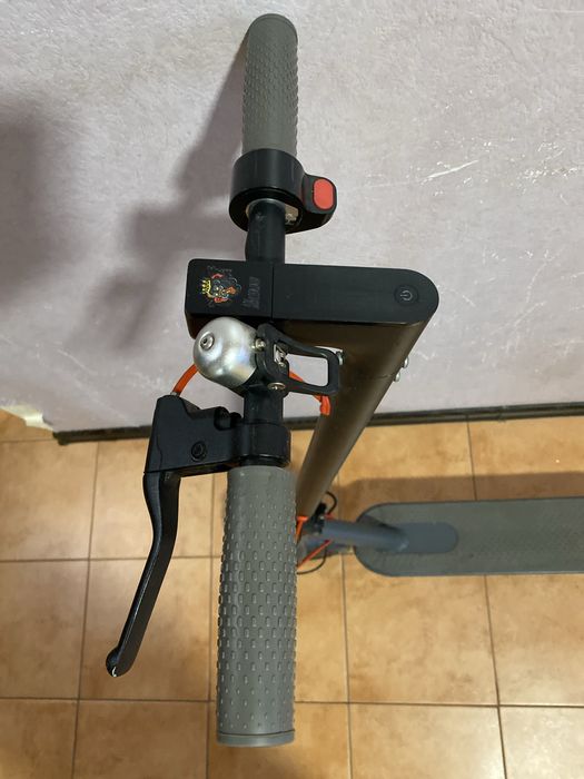 Продам электросамокат