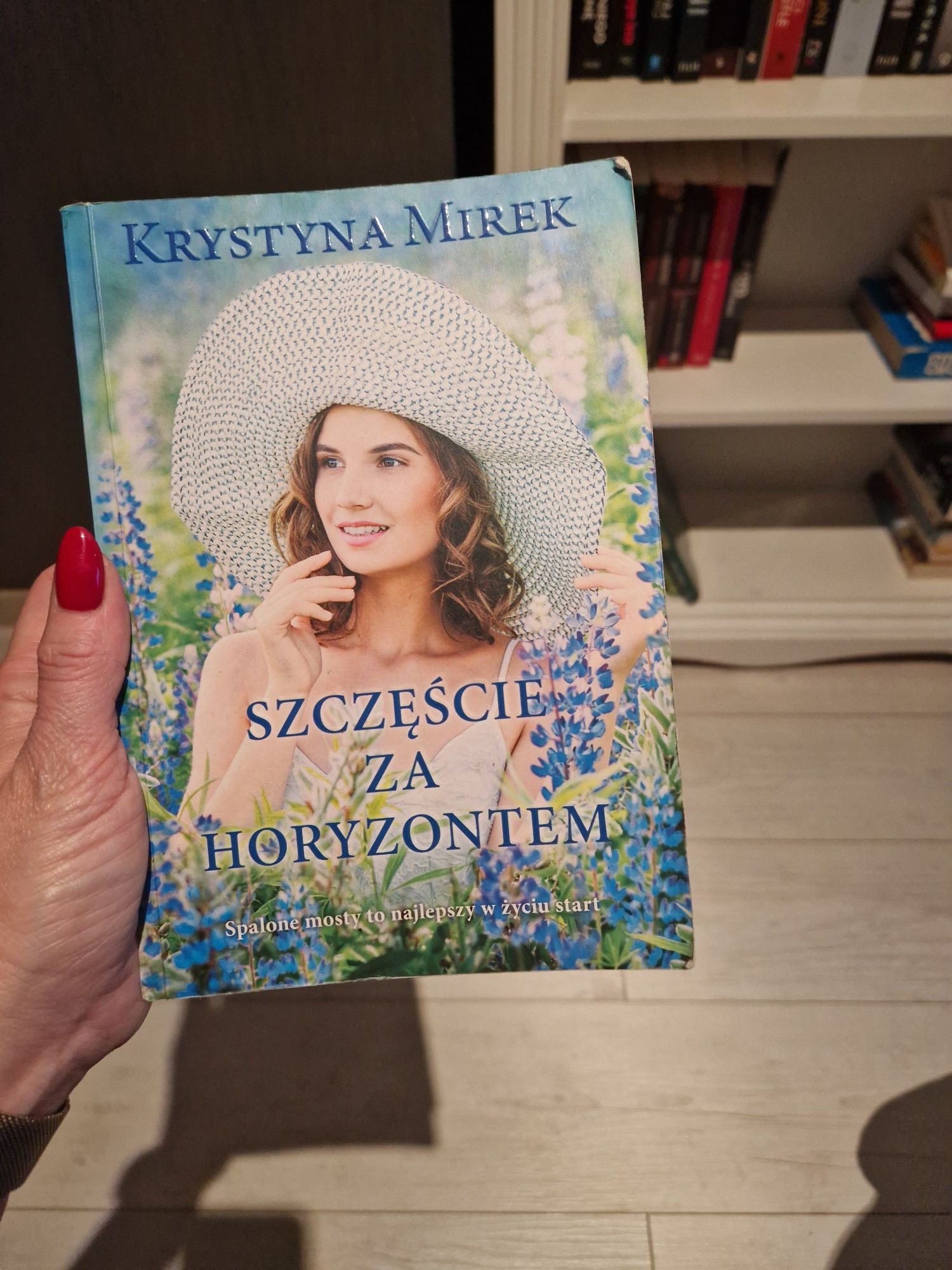 "Szczęście za horyzontem"  Krystyna Mirek