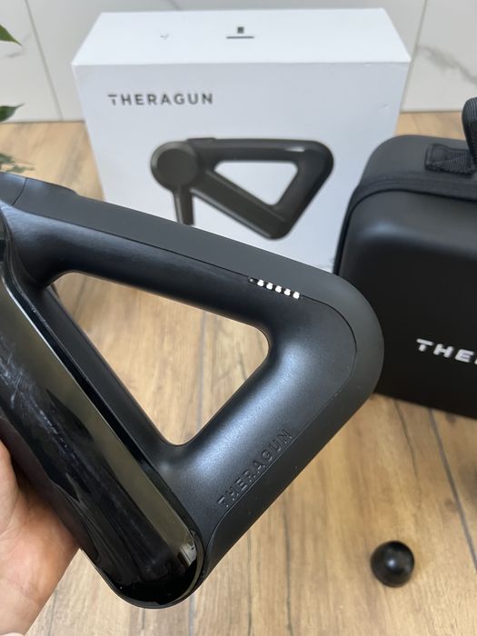 Перкусійний масажер для м'язів Масажний пістолет THERAGUN G3