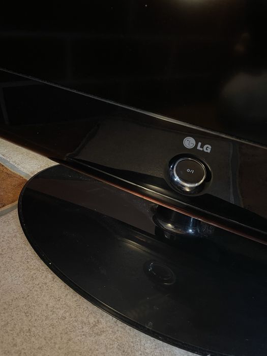 Telewizor LG 42LH7000