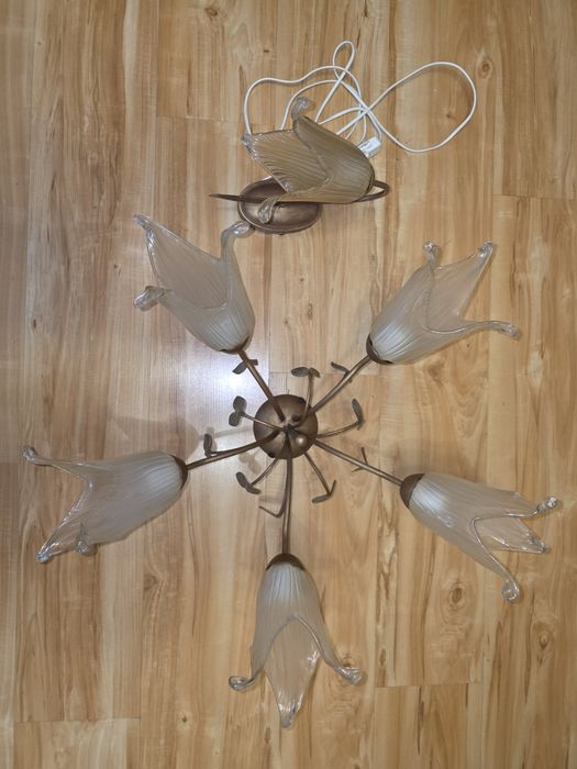 Żyrandol oświetlenie