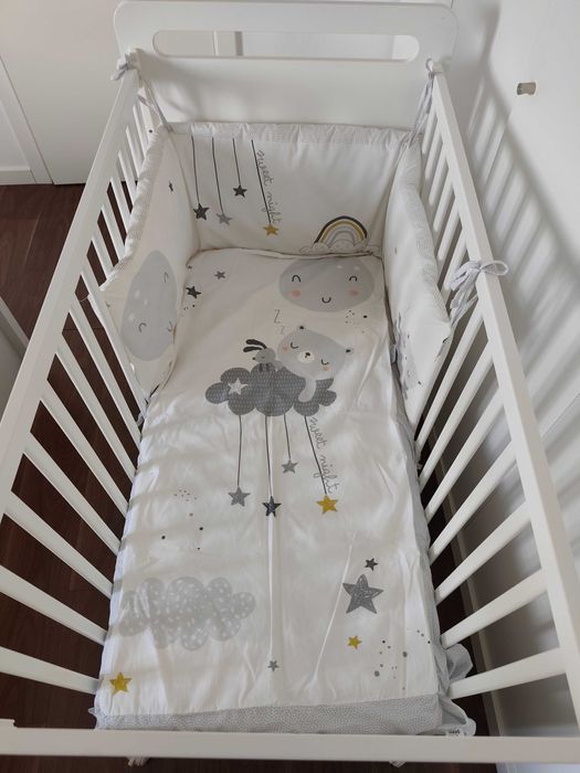 Cama de Grades/Berço Trama Galáxia - Ofereço colchão e edredon