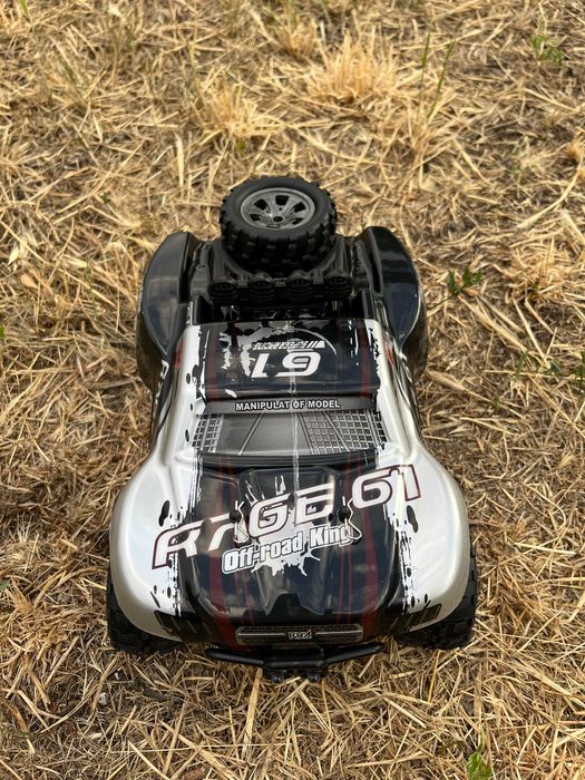 Машинка на радіокеруванні 1:18 машинка на радиоуправлении