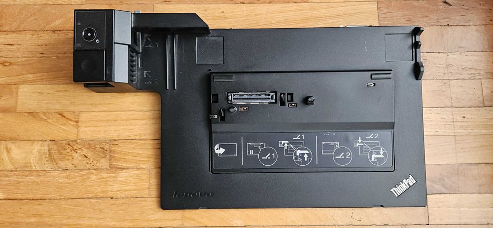 Lenovo ThinkPad T520 + stacja dokująca + 2 zasilacze