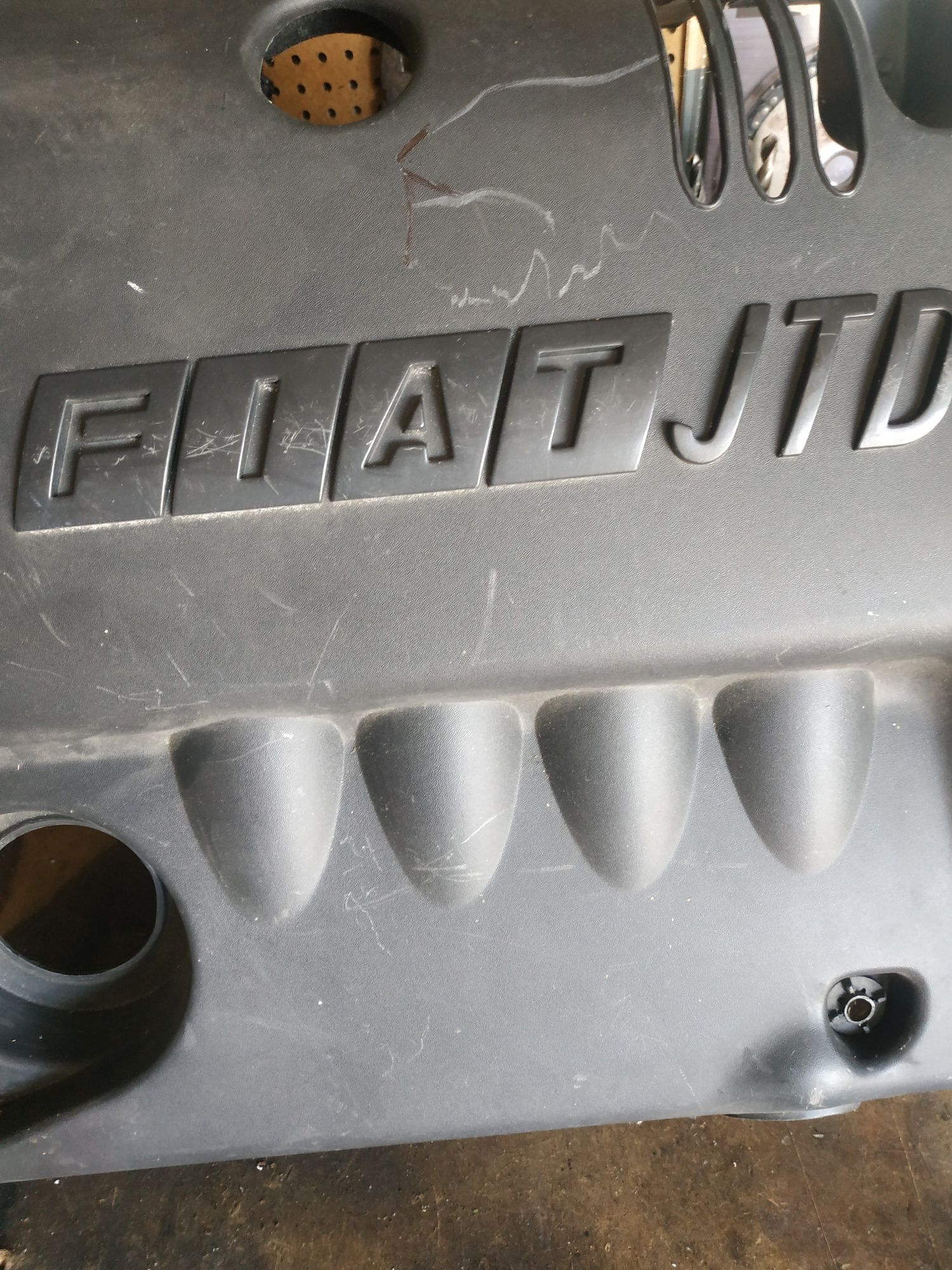 Tampa de motor Fiat JTD