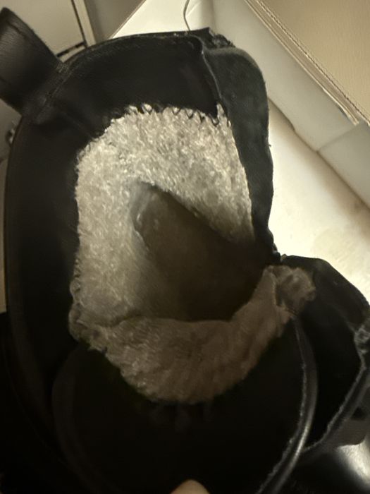 Продам шкіряні чобітки розмір 36