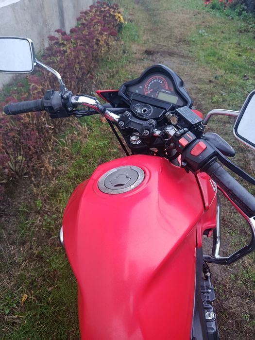 Продам Lifan KP200