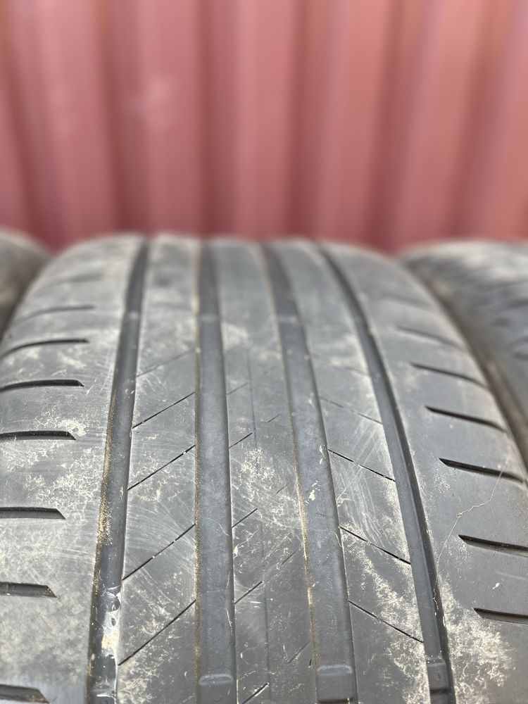 Різношироки шини Bridgestone potenza  225/40/19 + 255/35/19