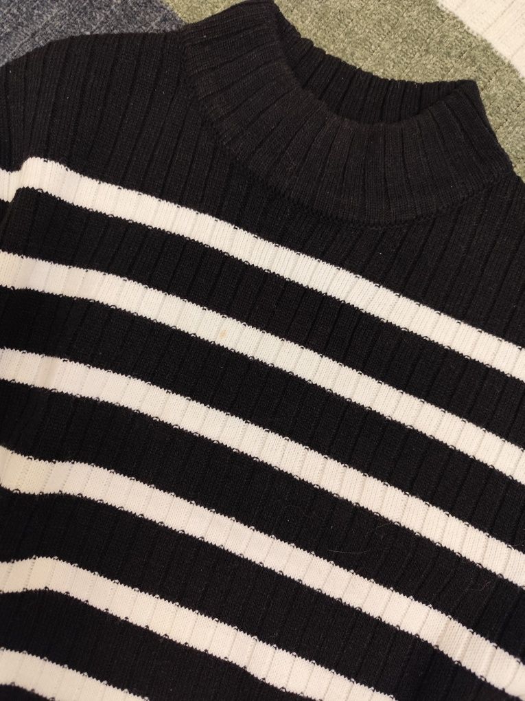 Sweter H&M czarno-biały