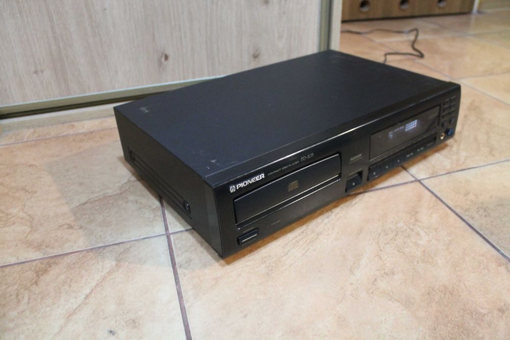 Odtwarzacz CD Pioneer PD-203 uszkodzony