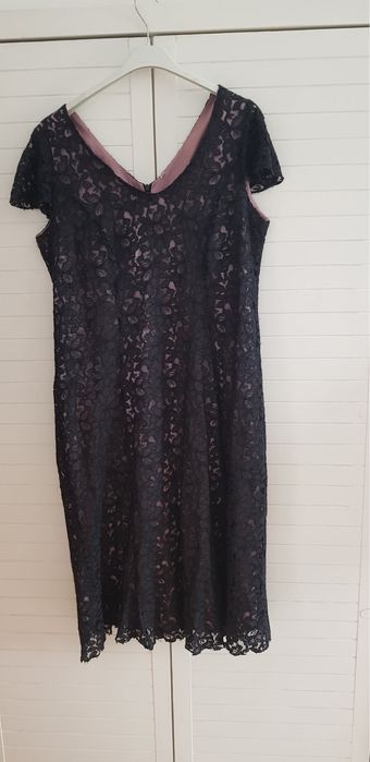 Sukienka z koronka r.46