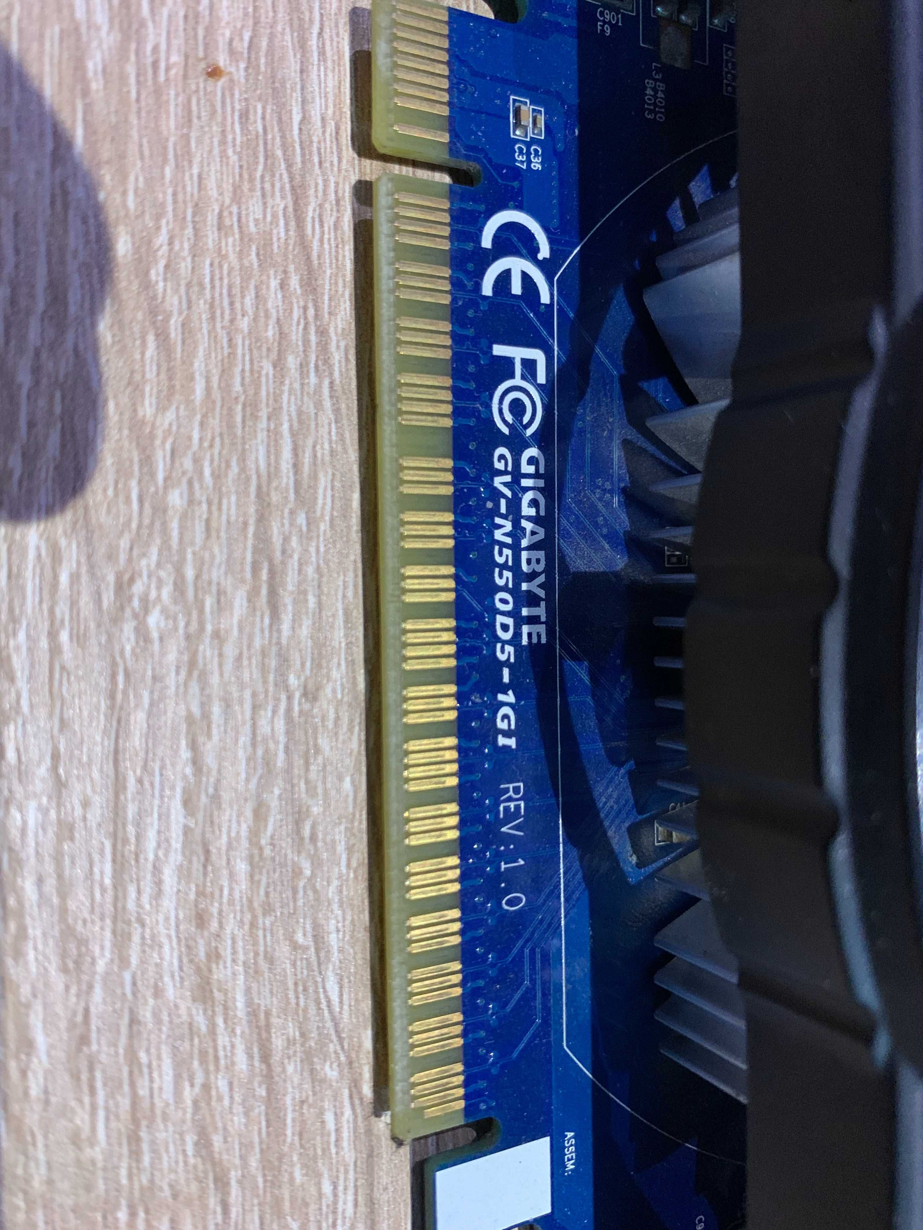 Gigabyte GTX550ti GV-N550D5-1GI