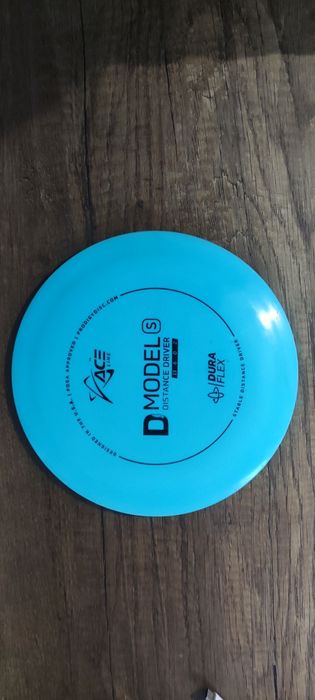 Discgolf 	Prodigy 	D model S	13/6/0/2	bardzo dobry