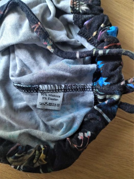 Bluzka w kwiaty, rękaw 3/4, dół z troczkiem, wiskoza, Tola, 40