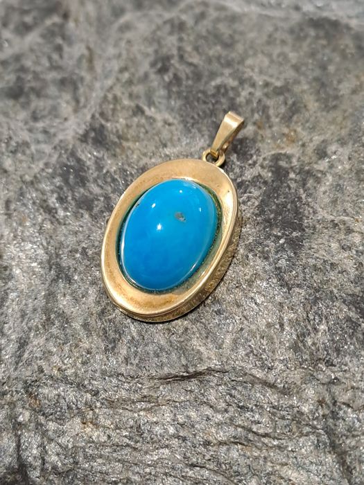 Złota zawieszka z niebieskim Kamieniem 585 używana stan bdb