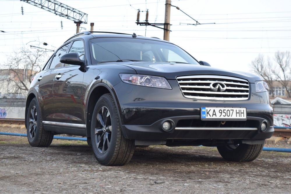 Продаж Infiniti FX35