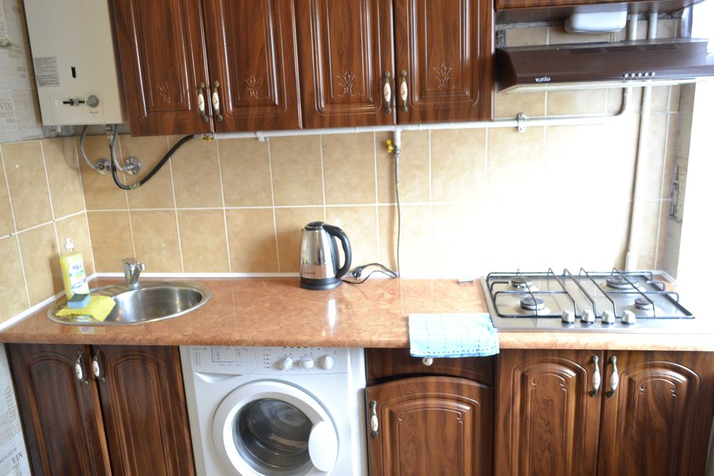 2-комнатная квартира в парковой зоне , рядом военная часть!