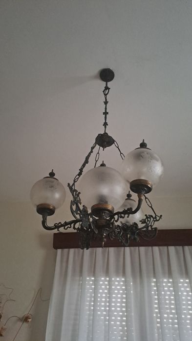 Candeeiros de quarto e sala e corredor