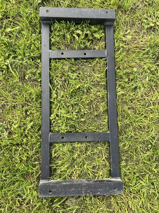 Підрамник на роздатку Нива Ваз 2132