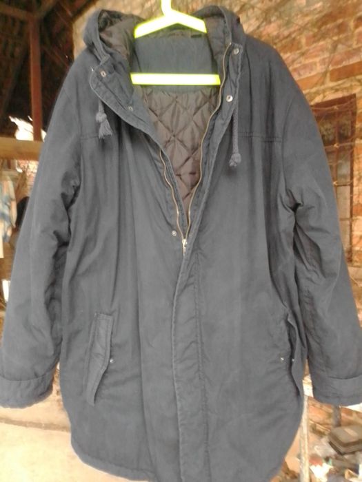 Стеганая  куртка, синего цвета с капюшоном, разм. 50-52